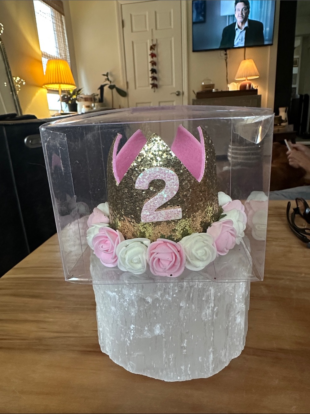 Sweet Winks Gold Glitter Number 2 Birthday Crown with Pink & White Roses  new